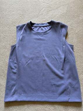 Athleta SeaSoft Tank Sweatshirt in Dusk Purple - Size Medium